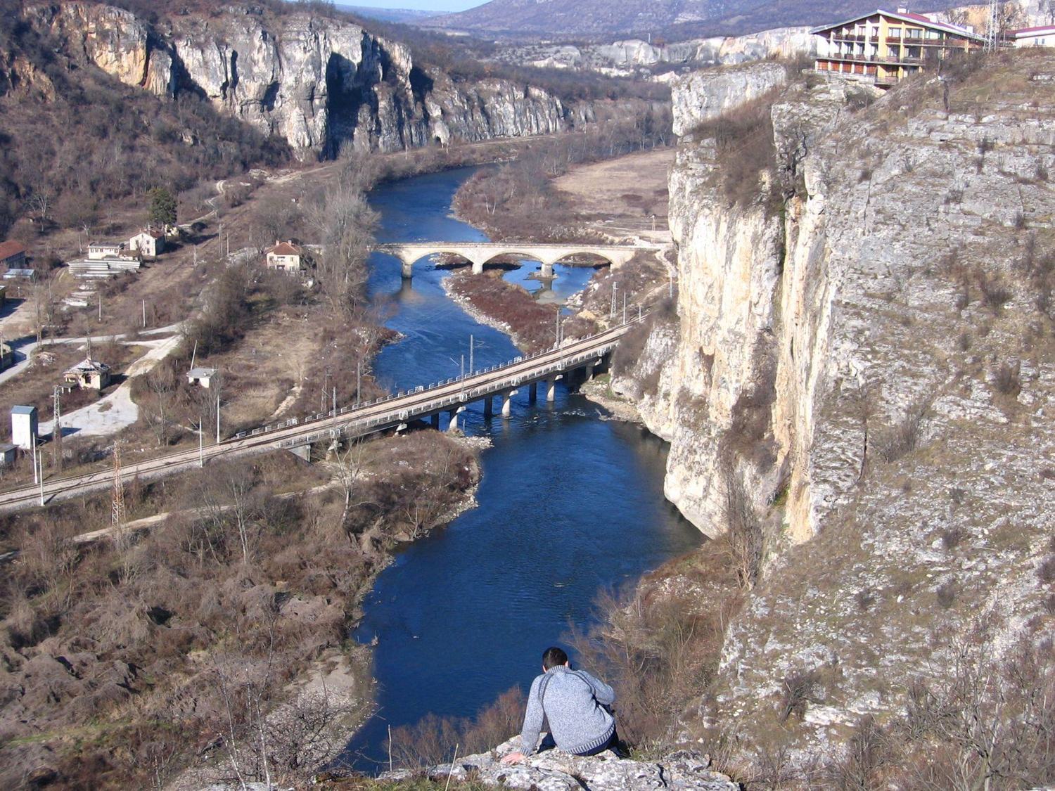 Скален манастир „Света Марина“, Карлуково